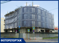 Нерастущий бизнес: как выглядит недостроенное офисное здание в центре Краснодара