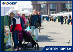 Толпы на ярмарках в Краснодаре: кто приходит заразиться коронавирусом