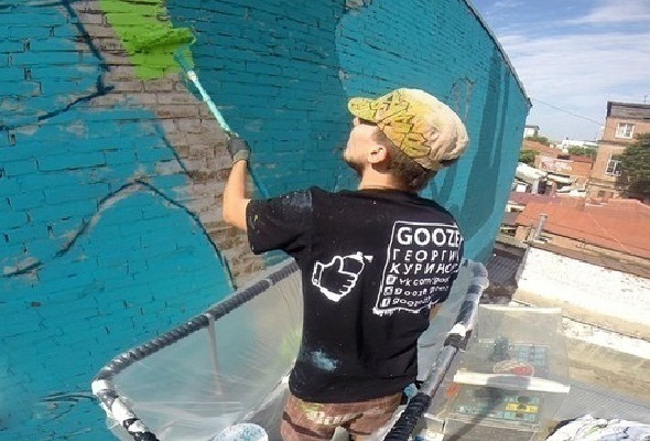 В Краснодаре пятиэтажку украсит граффити «Папа»
