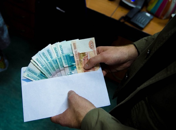 На Кубани средний размер взятки составил 202 тыс. рублей