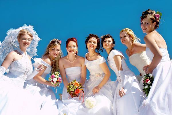 Ейчан приглашают на «Парад невест» 