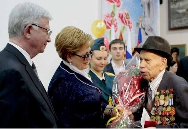 В Краснодаре наградили ветеранов, освободивших город от фашистов