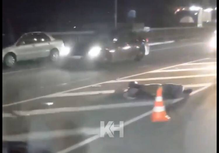 На Кубани водитель BMW сбил насмерть двух человек