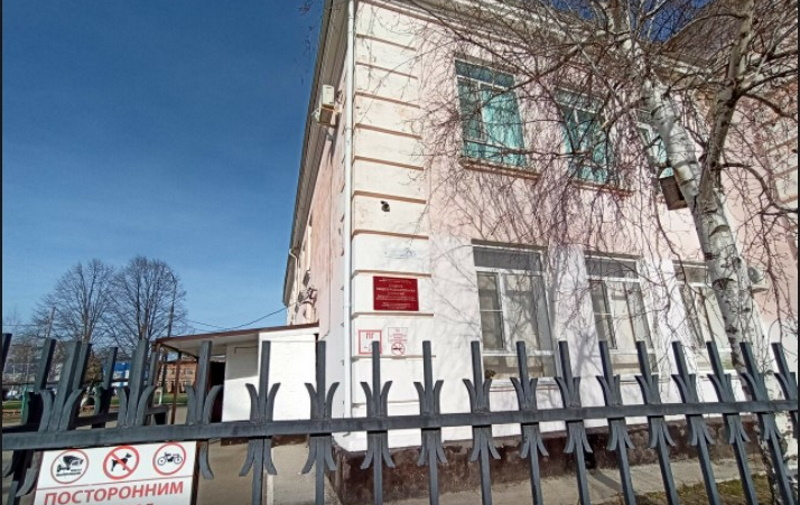 В Краснодарском крае мужчина избил чужого ребенка прямо в школе